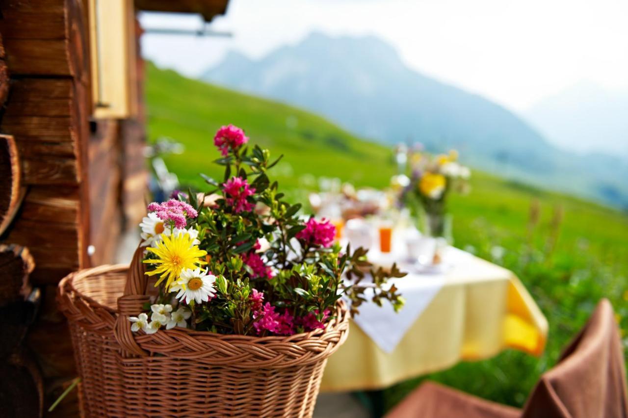 Hotel Restaurant Formarin Oberlech Luaran gambar