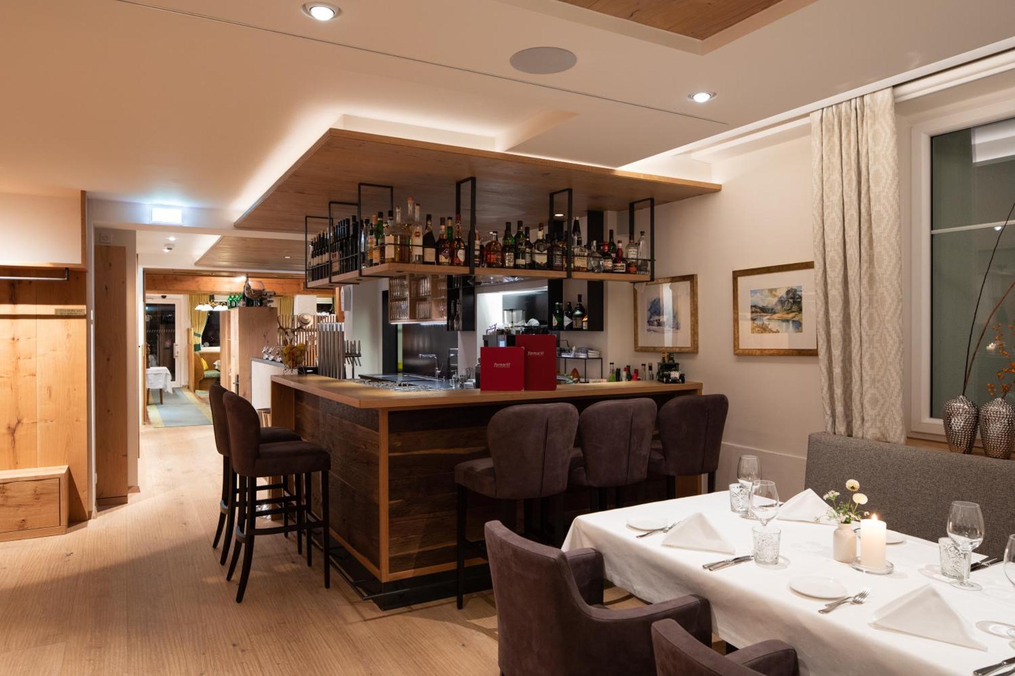 Hotel Restaurant Formarin Oberlech Luaran gambar