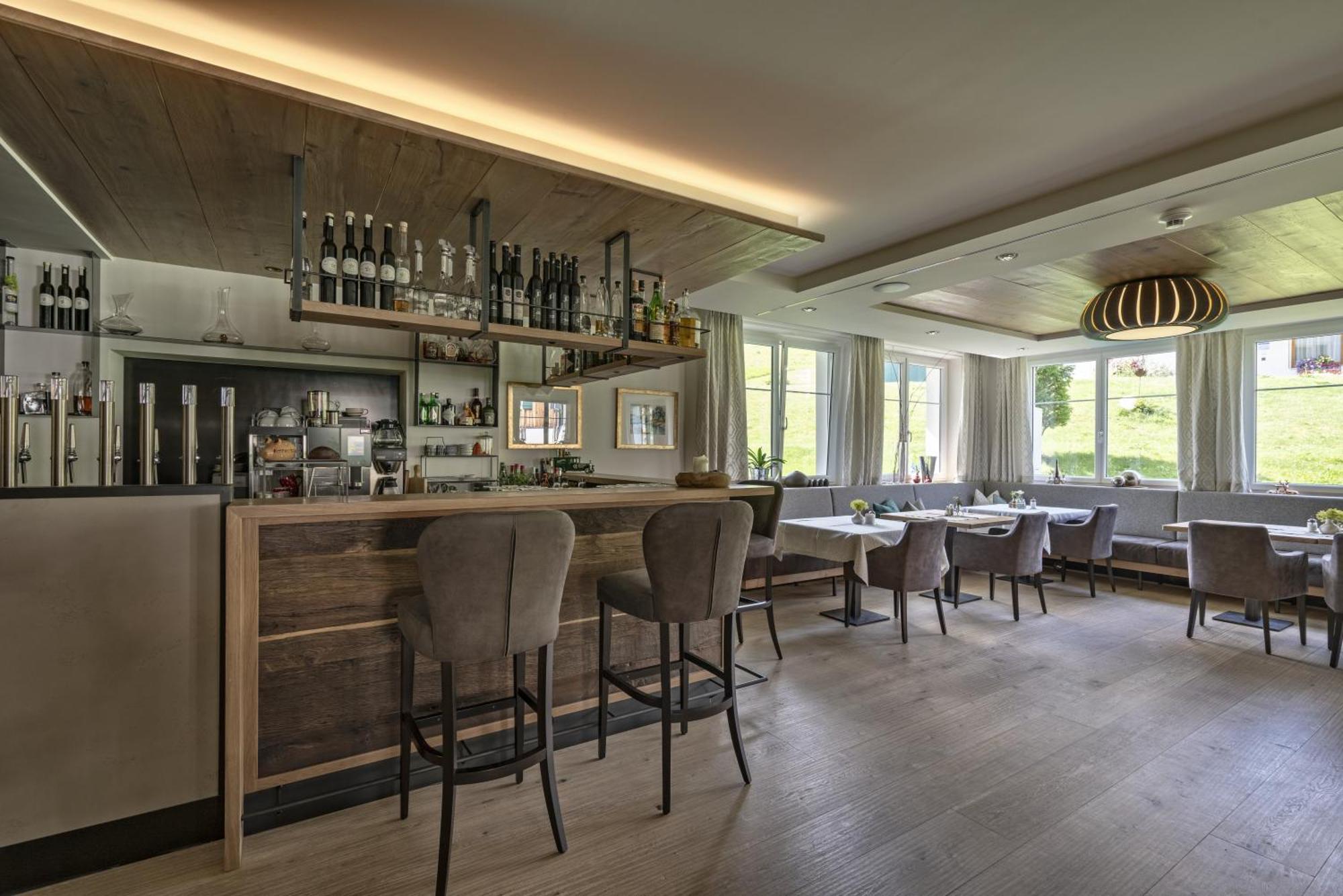 Hotel Restaurant Formarin Oberlech Luaran gambar