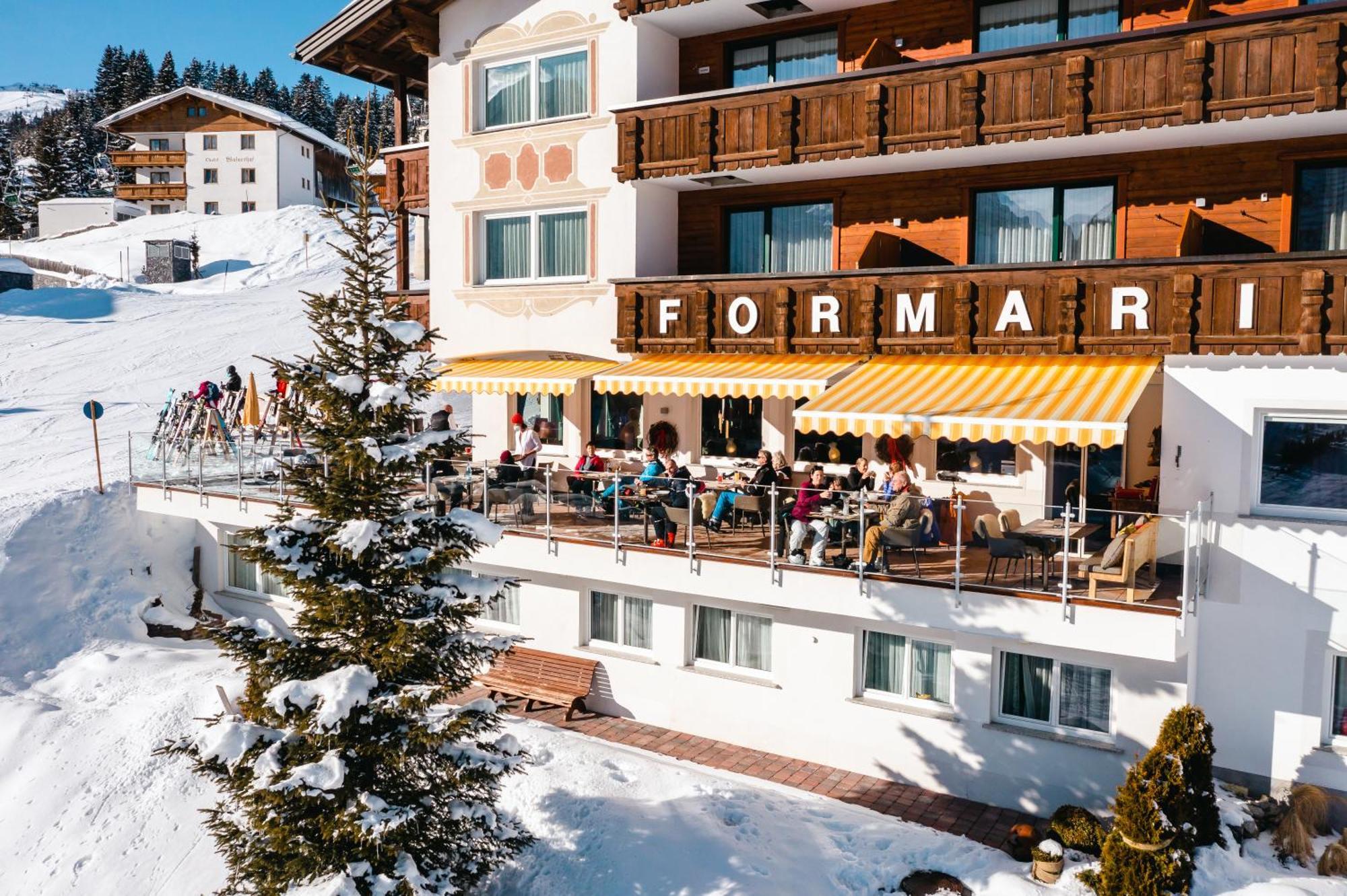 Hotel Restaurant Formarin Oberlech Luaran gambar